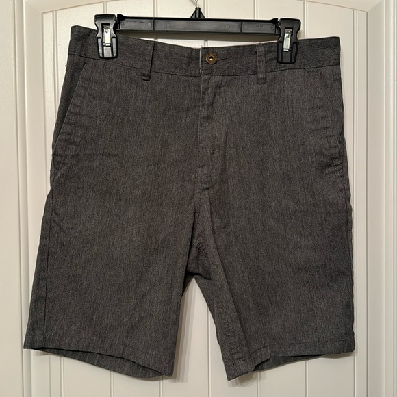 Men’s FreeWorld Discord heather gray shorts in EUC. - Picture 1 of 5